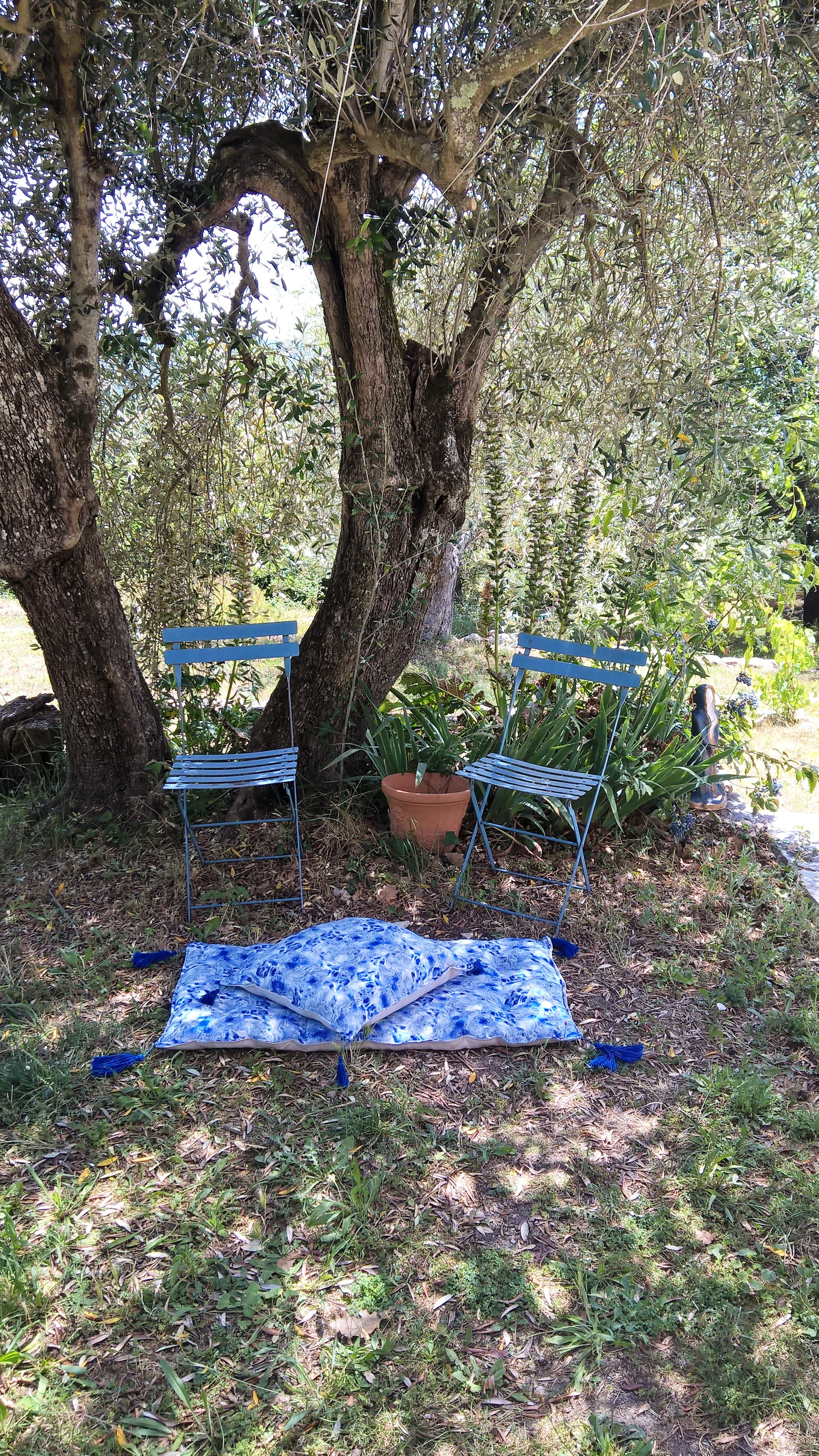 Coussin et tapis de sol pour la méditation